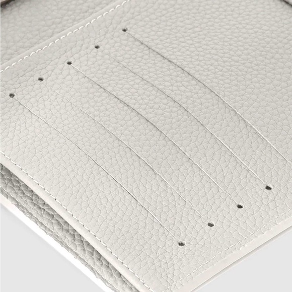 Cloth & Paper A5 Leather Binder - Picture 3 of 13